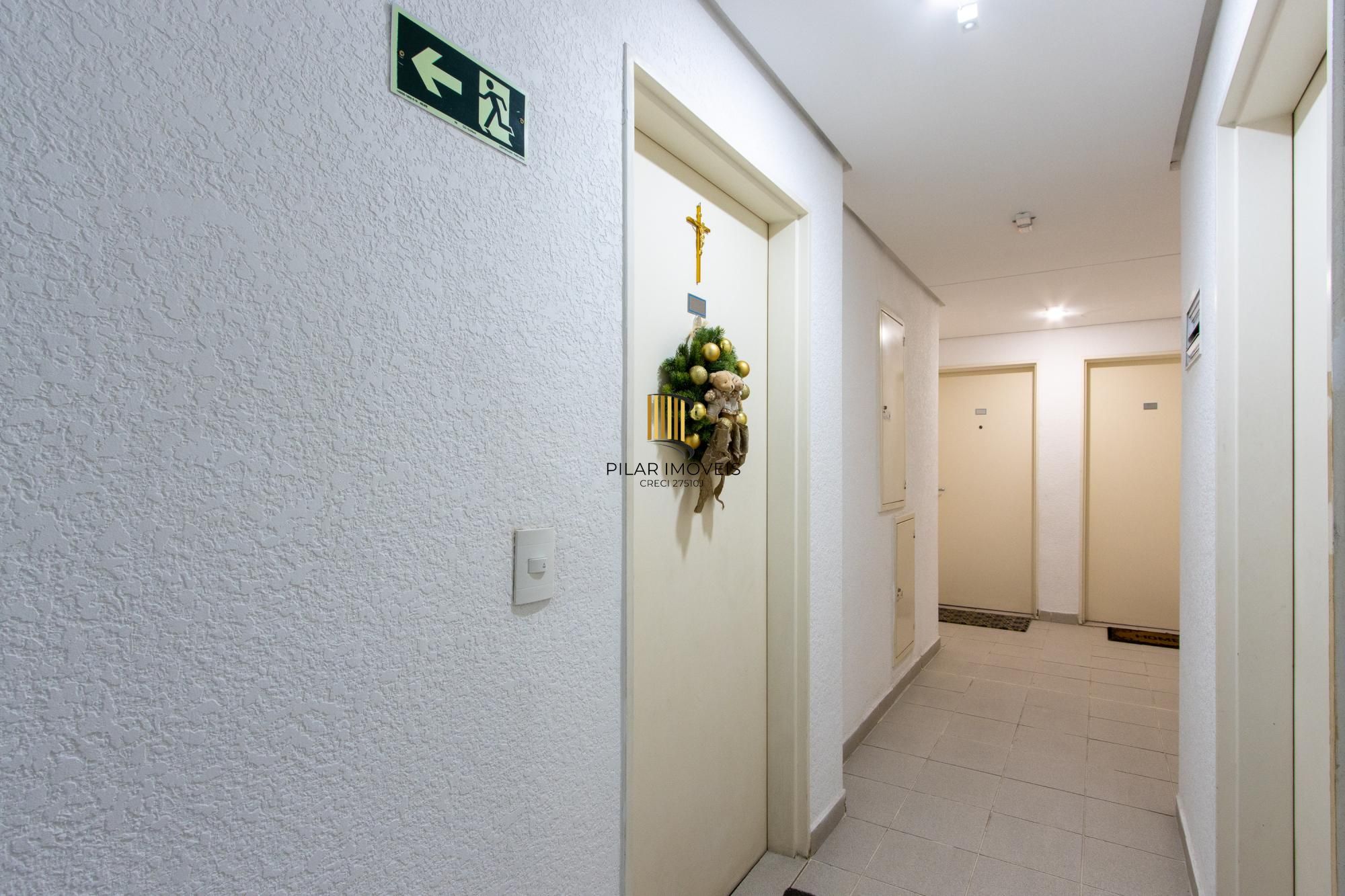 Excelente apartamento de 2 dormitórios na Tristeza- Zona Sul