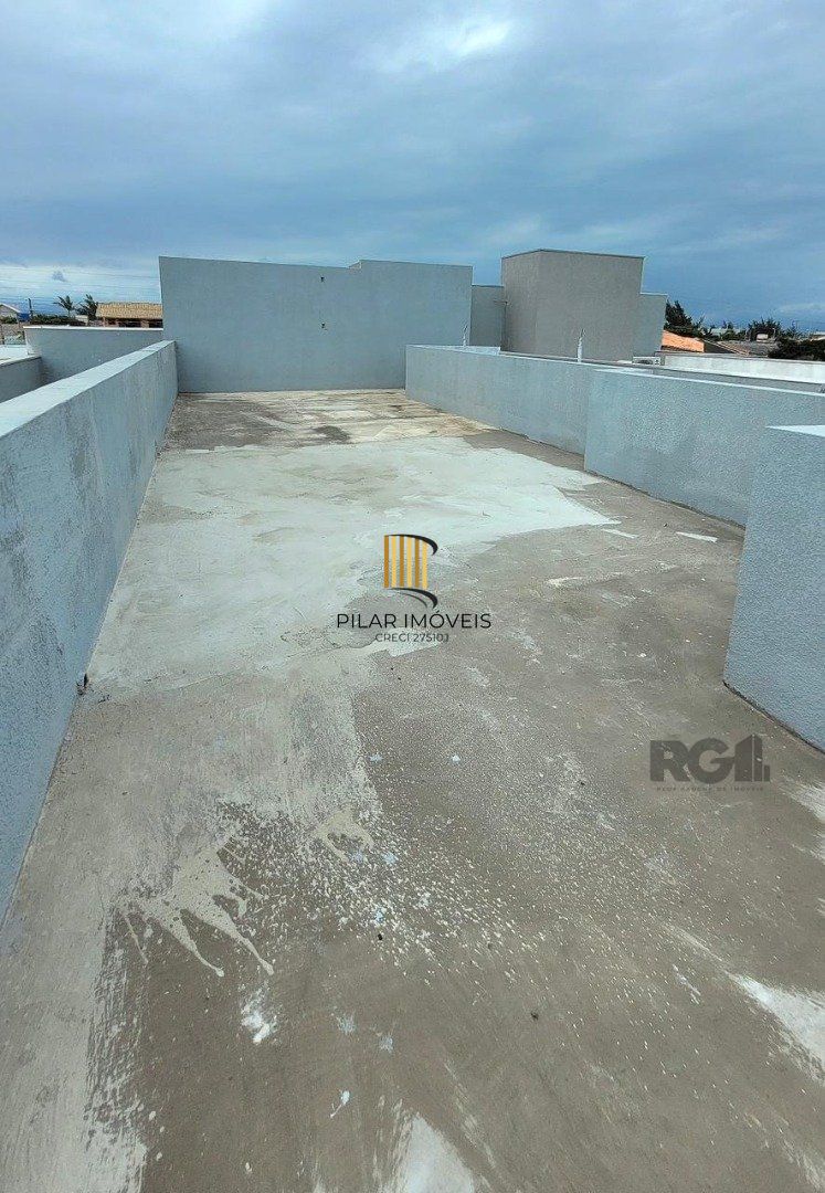 Casa ,residência possui 3 dormitórios, 1 suíte