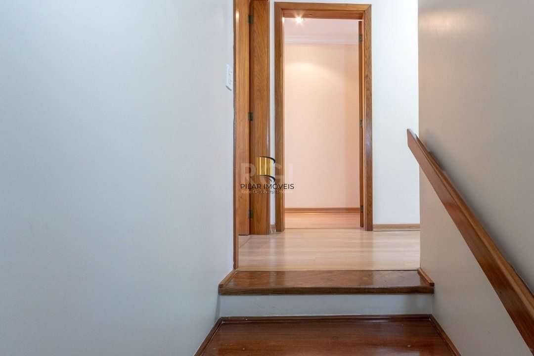 Casa Condominio para Venda - 286.89m², 4 dormitórios, sendo 2 suites, 2 vagas - Cristal
