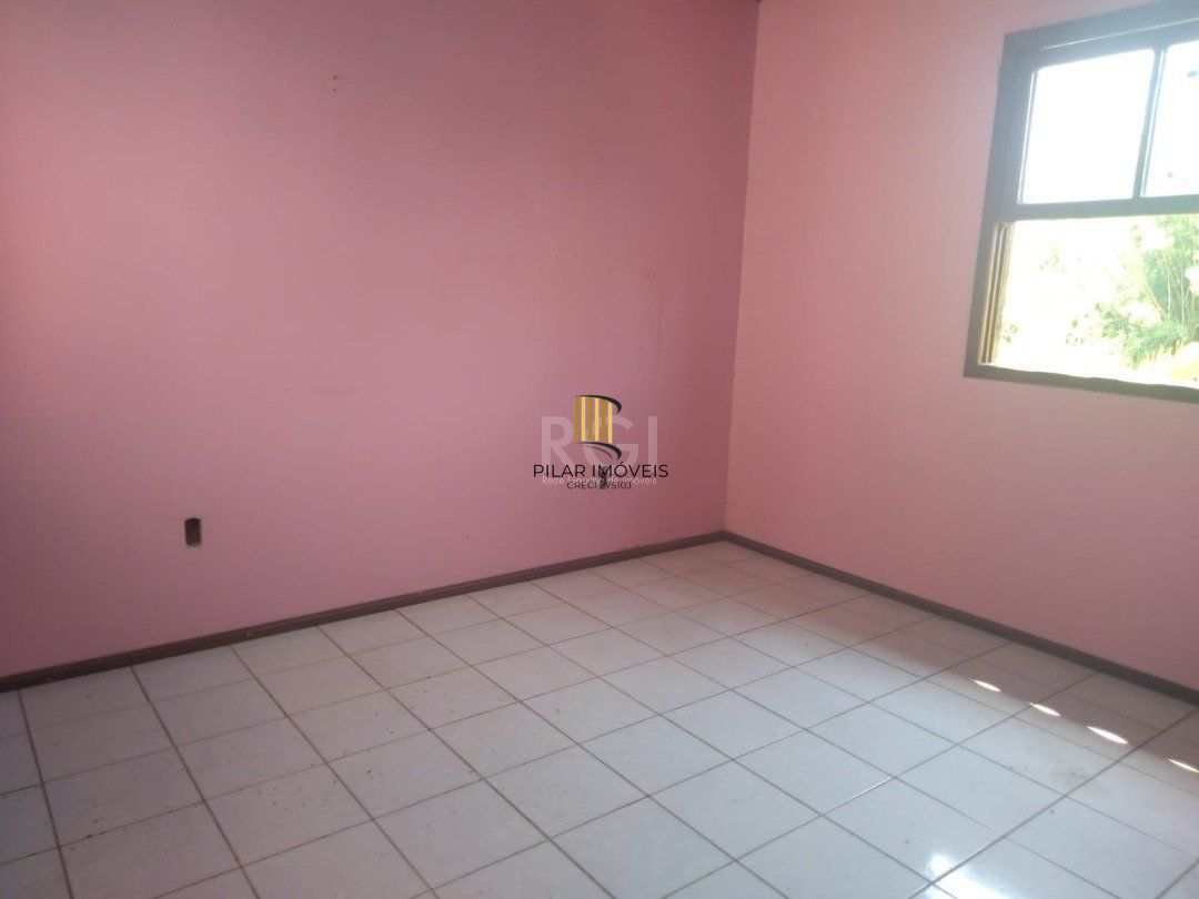 Casa para Venda com 2 dormitórios e 3 vagas no bairro Belém Novo