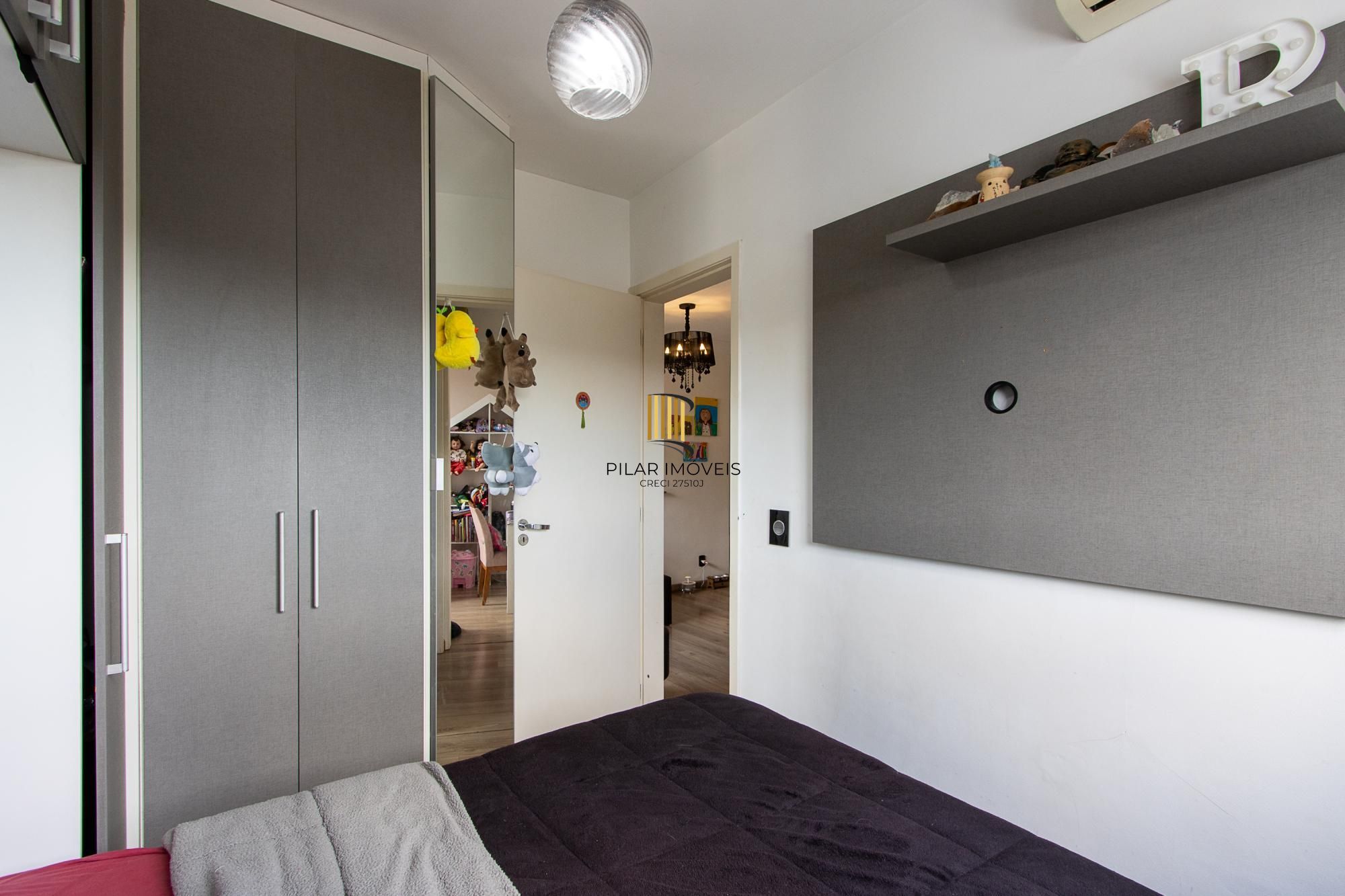 Apartamento Semimobiliado de 2 Quartos na Glória, Porto Alegre