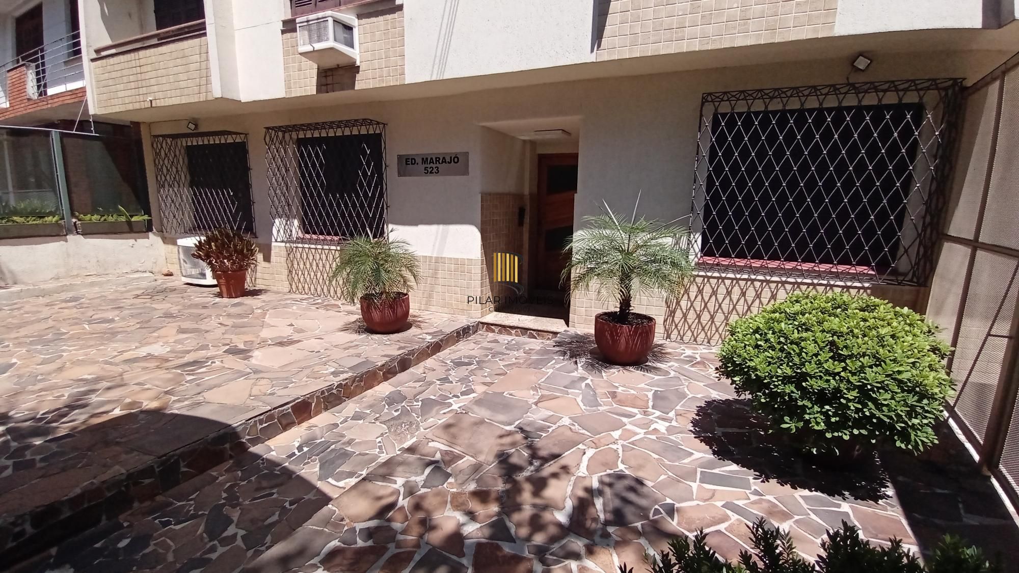 Cobertura com 2 dormitórios no bairro Petrópolis