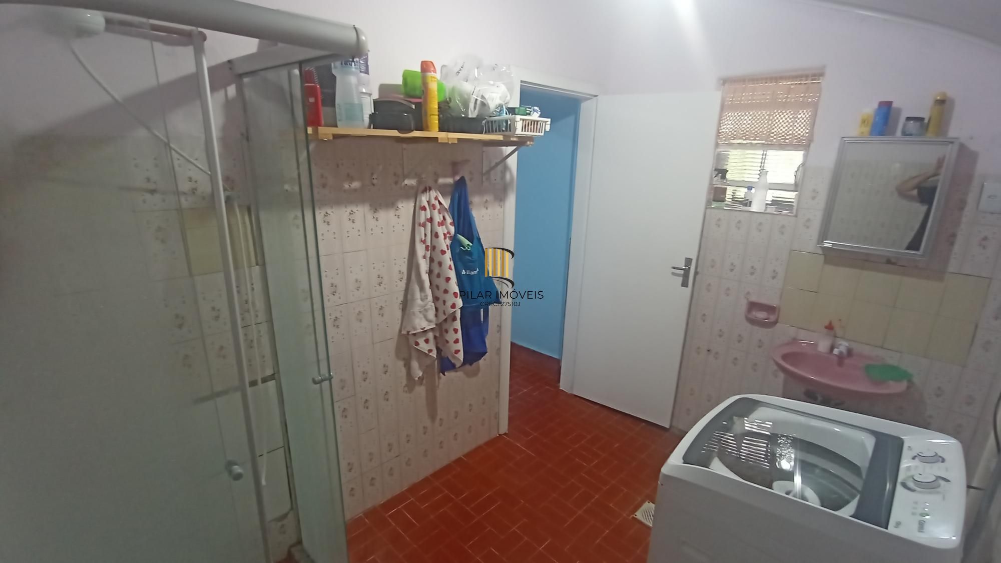 Casa com 2 dormitórios no bairro Glória