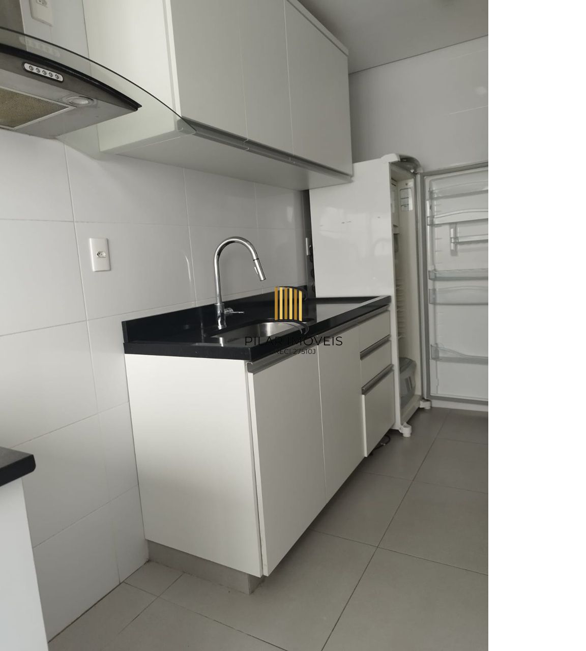 Apartamento semi mobiliado, desocupado e pronto para morar no bairro Bela Vista
