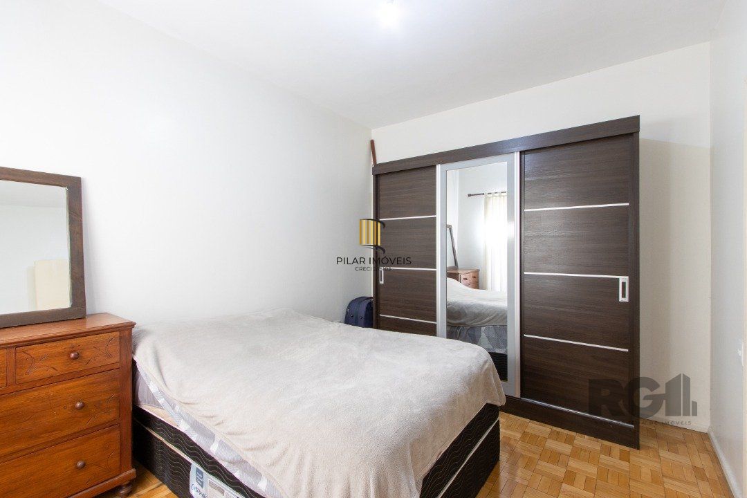 Apartamento de  186,66m2, 4 dormitórios, 1 suíte, 3 banheiros, 4 vagas,no bairro Rio Branco.