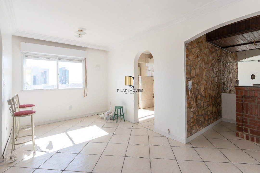 Apartamento para Venda - 61.5m², 2 dormitórios, 1 vaga - Cristal