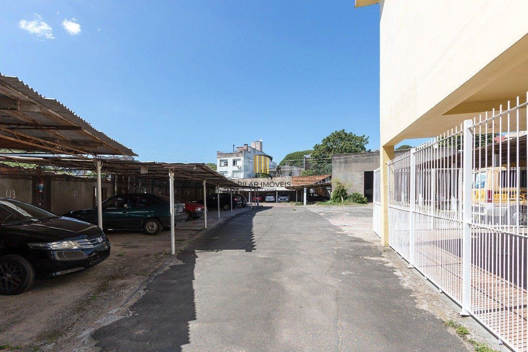 Casa Comercial para Venda - 112m², 3 dormitórios, 2 vagas - Medianeira