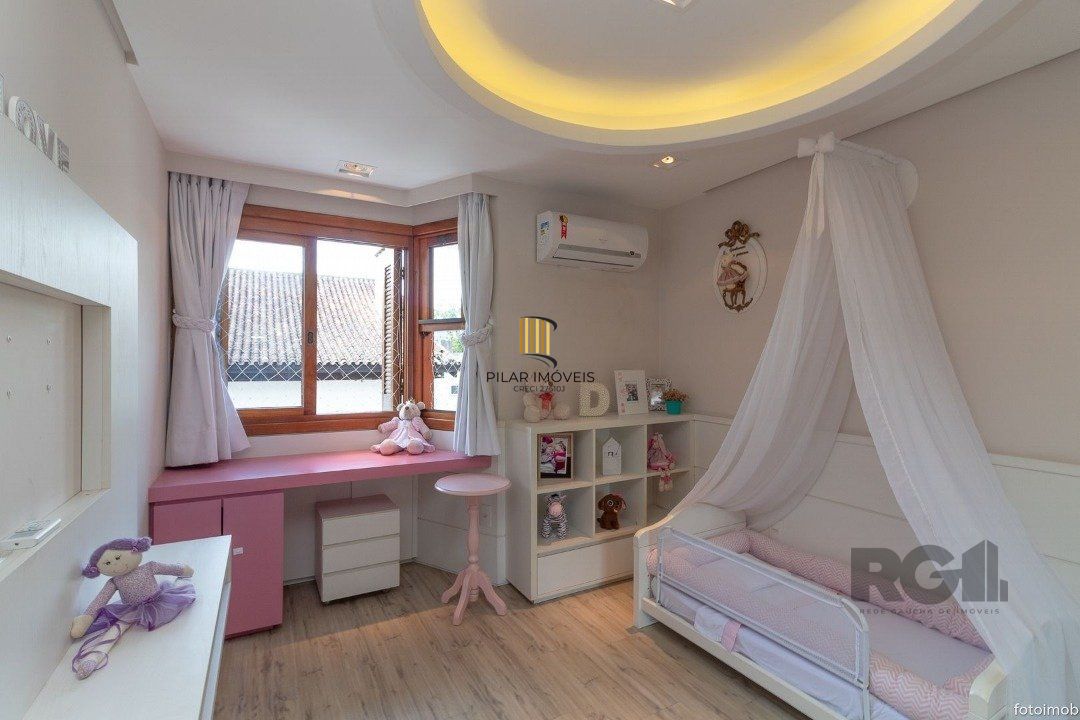 Casa Condominio para Venda - 307m², 5 dormitórios, sendo 1 suites, 4 vagas - Cristal