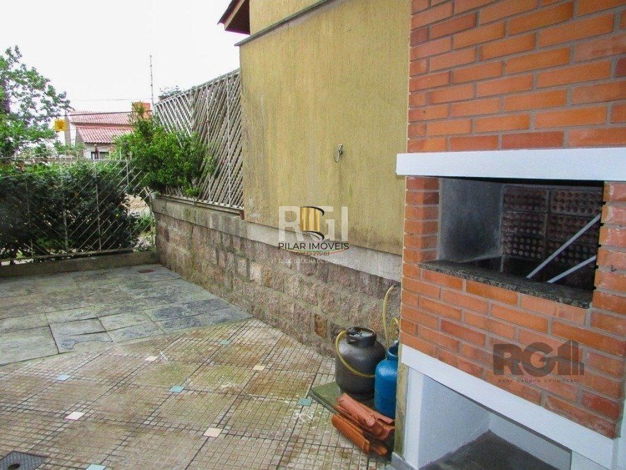 Casa em condomínio para Venda com 3 dormitórios, sendo 1 suites e 2 vagas no bairro Cristal