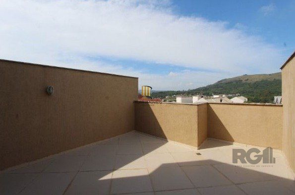 Casa para Venda - 180m², 3 dormitórios, sendo 3 suites, 3 vagas - Hípica