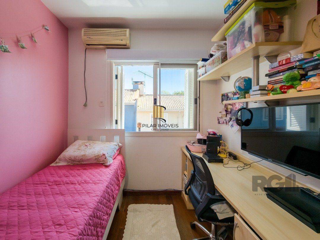 Casa de Condomínio 3 dormitórios no bairro Vila Nova