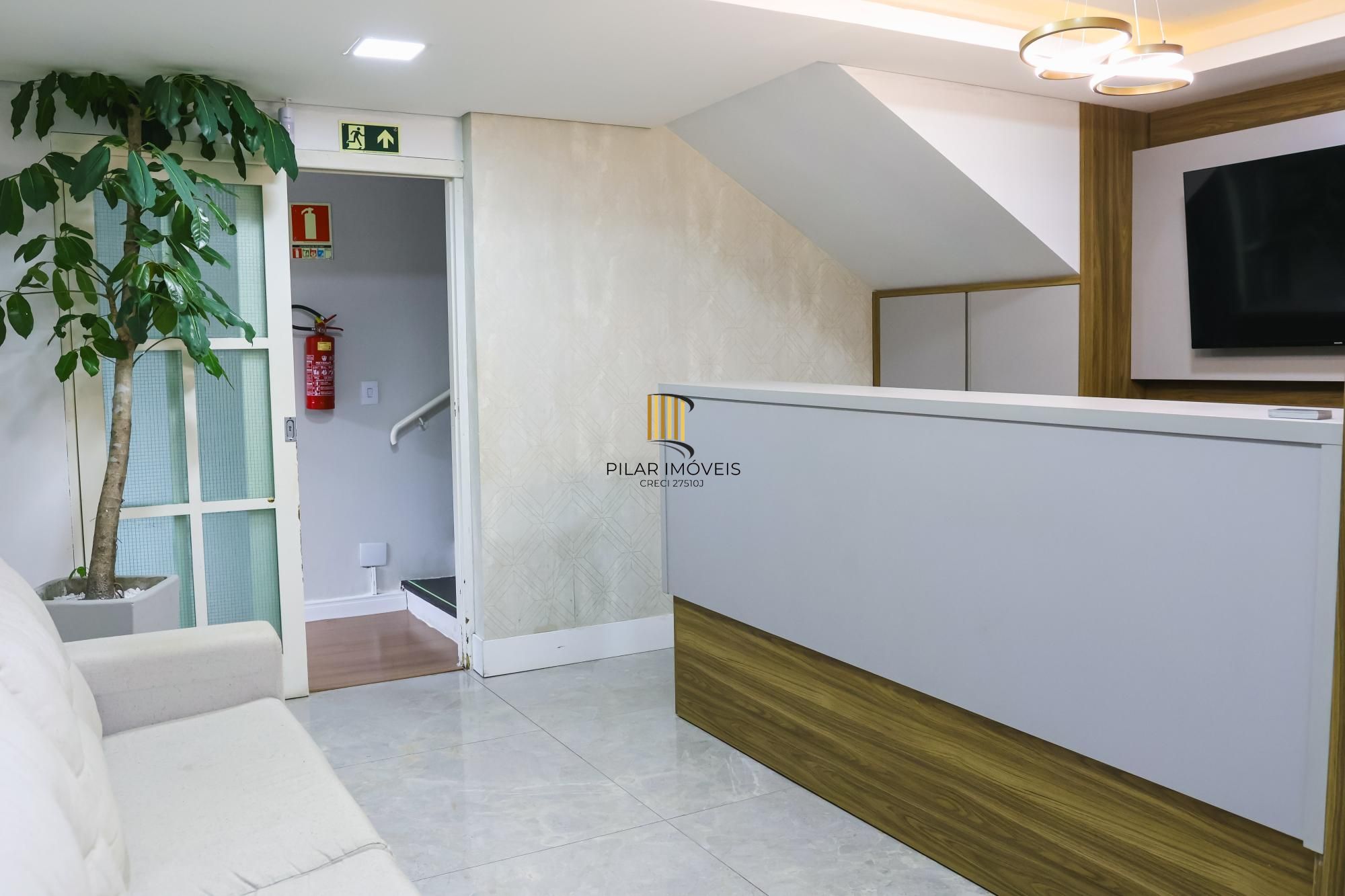 Casa Comercial 4 dormitórios no bairro Moinhos de Vento