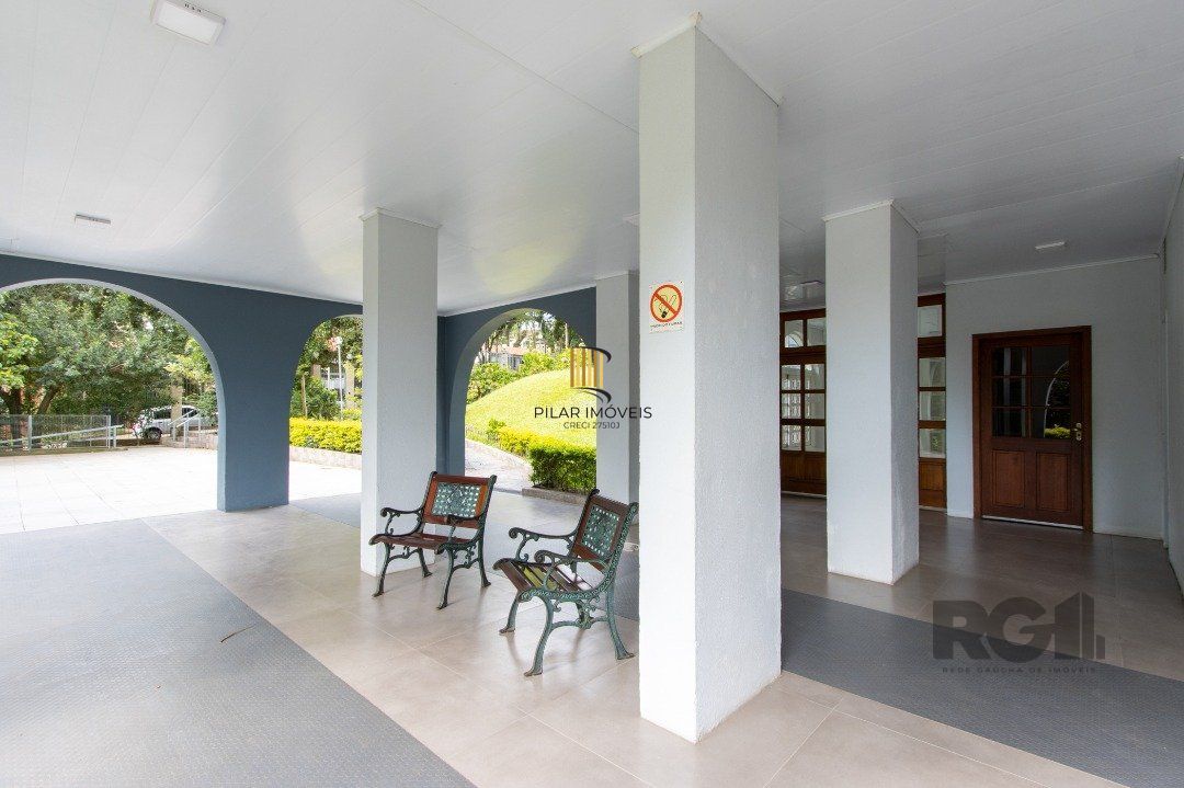 Apartamento 3 quartos, 2 banheiros, 1 vaga, condomínio com infra - Bairro Cristal