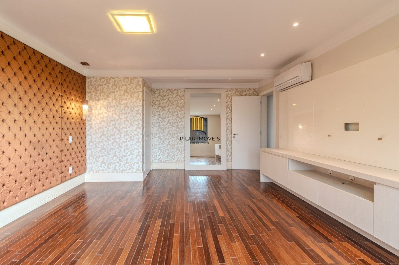 Alto Padrão no TERRAZAS: 4 Suítes, 312m² e Vista Incrível para a Natureza