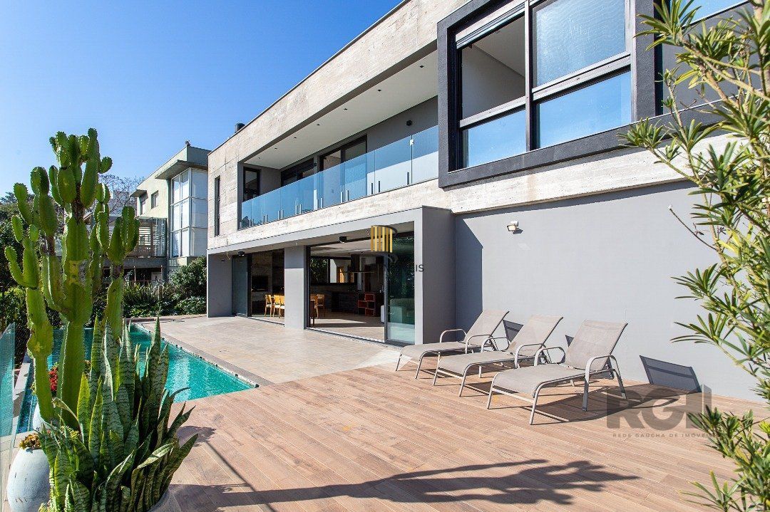Casa Condominio 4 Dormitório(s) Bairro Teresópolis