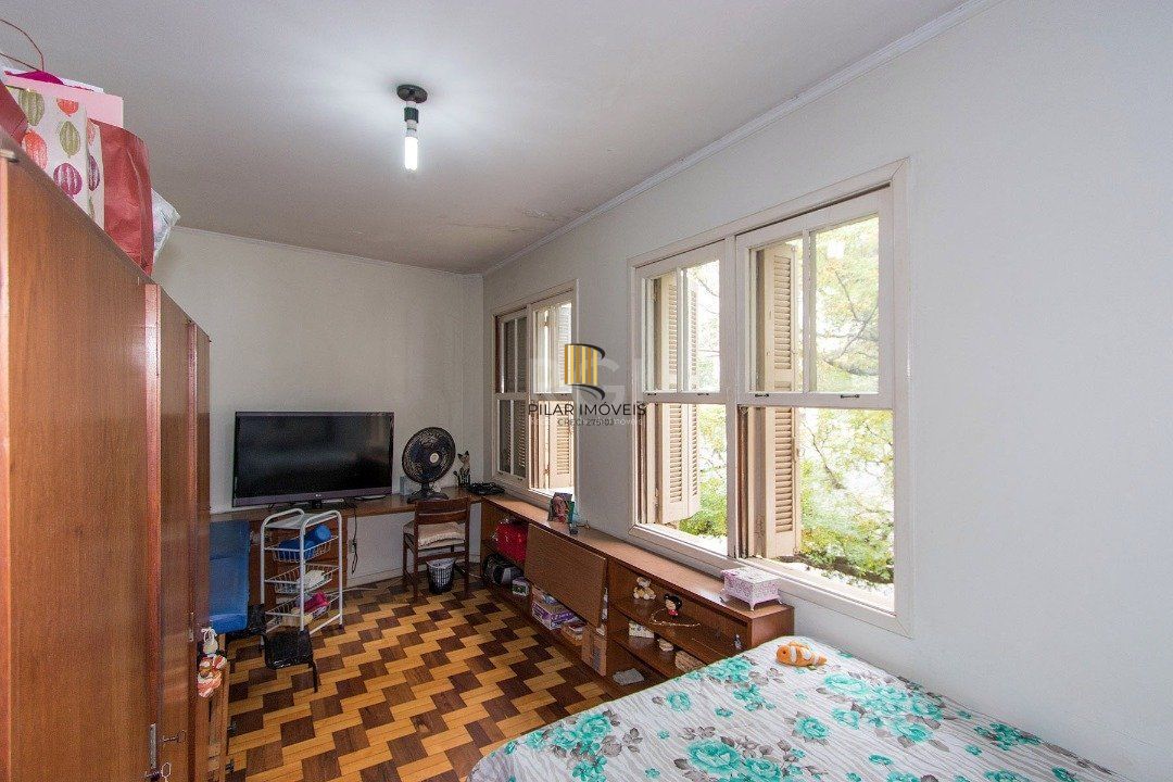 Apartamento para Venda - 132m², 3 dormitórios, 1 vaga - Glória