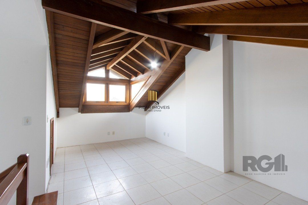 Casa de Condomínio 3 dormitórios no bairro Cavalhada