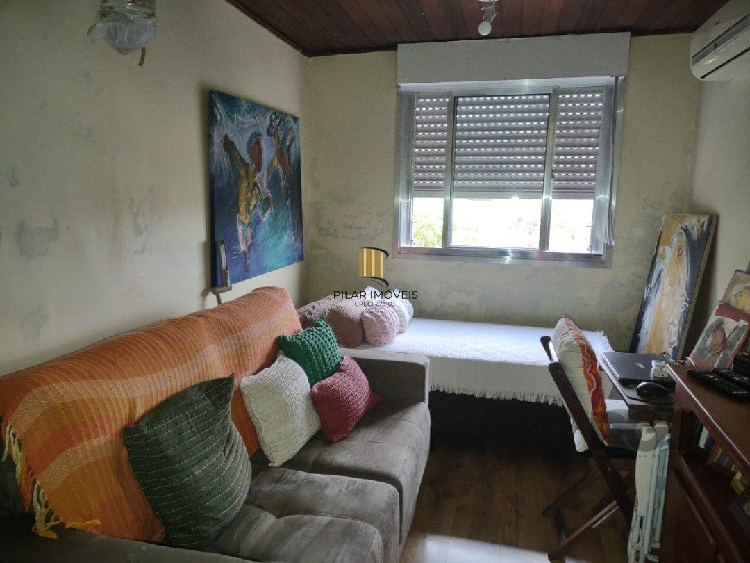 Cobertura, com piscina privativa, no bairro Cristal.