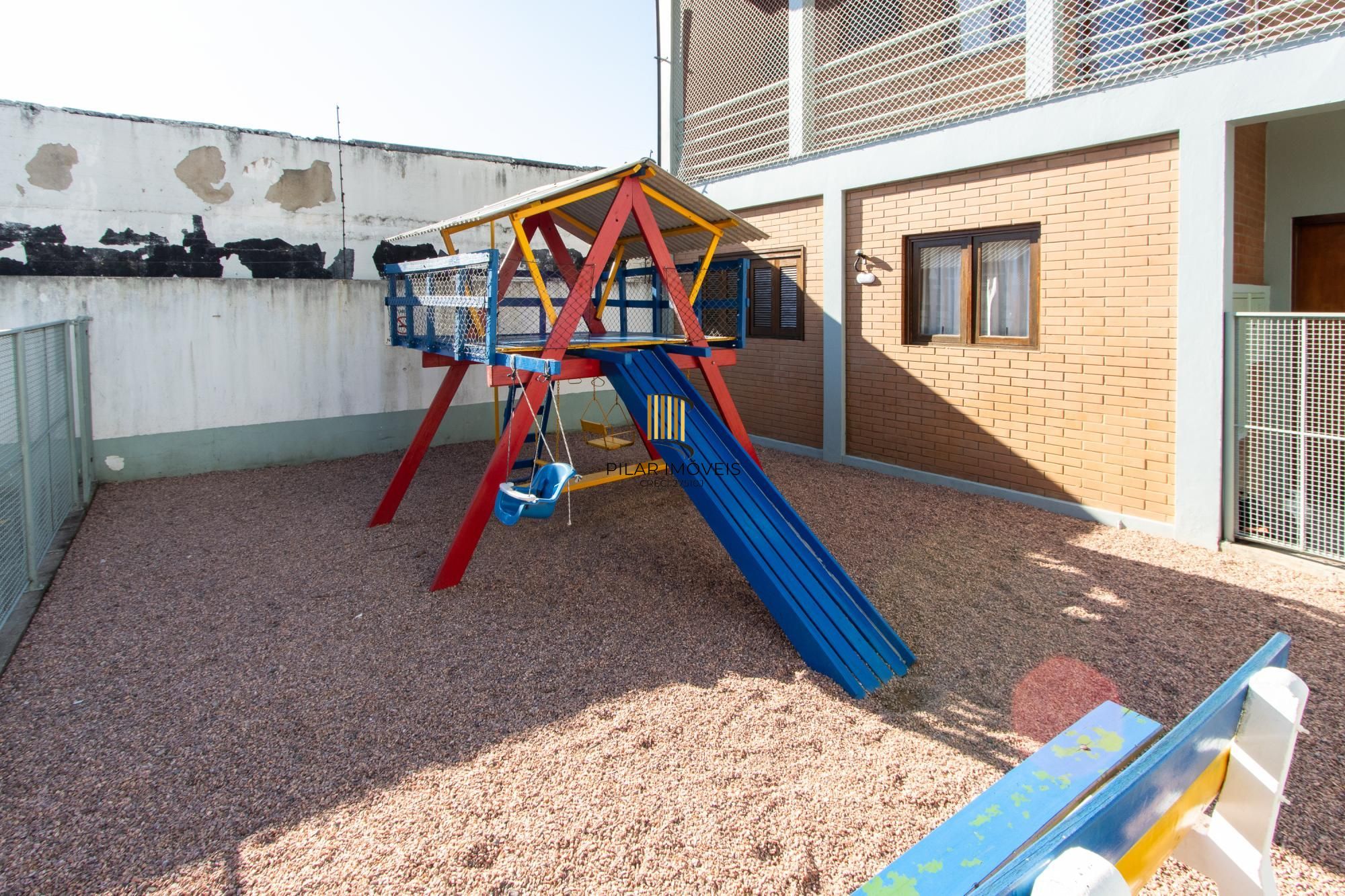 Apartamento 3 dormitórios no bairro Camaquã