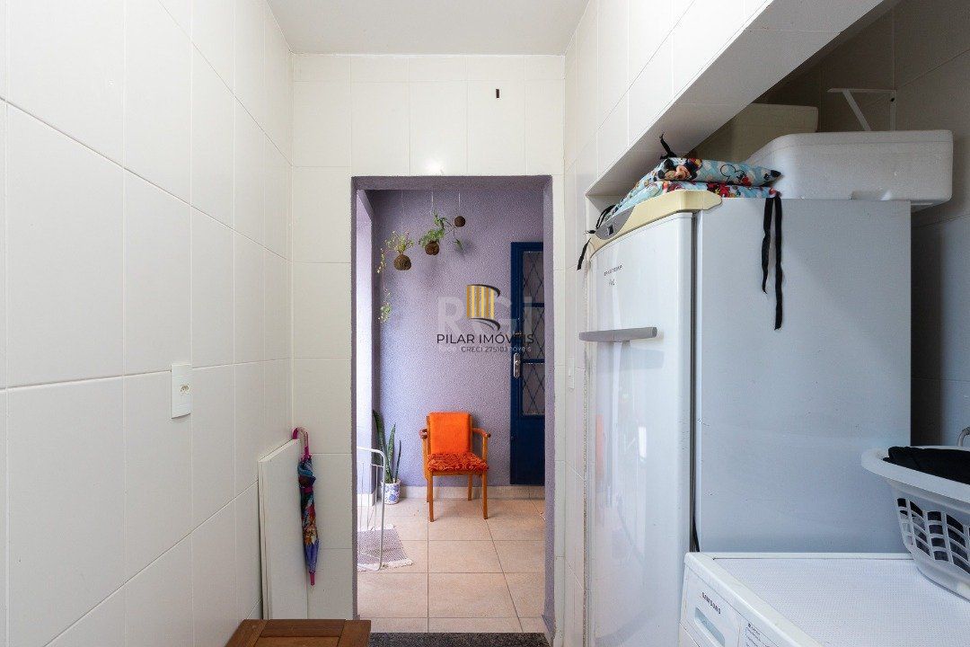 Casa para Venda - 200m², 3 dormitórios, sendo 1 suites, 2 vagas - Vila Assunção
