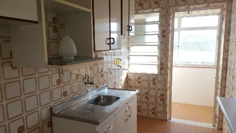 Apartamento de 1 dormitório e 1 vaga escriturada no bairro Camaquã.
