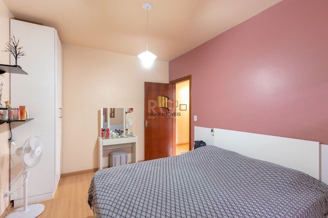 Casa para Venda - 192.18m², 3 dormitórios, sendo 1 suites, 2 vagas - Cristal