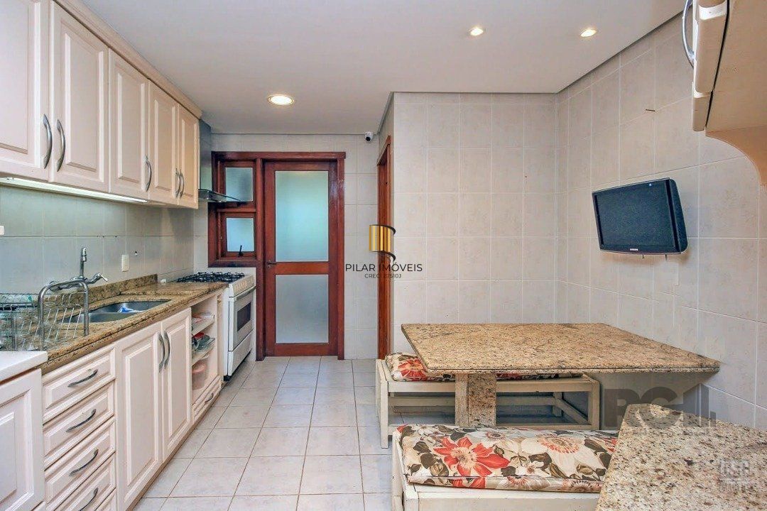Apartamento 3 dormitórios no bairro Petrópolis
