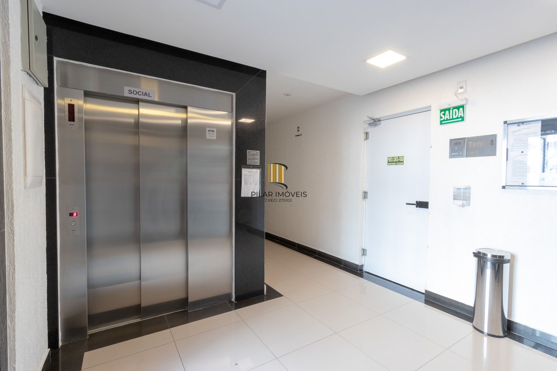 Apartamento 2 dormitórios no bairro Humaitá