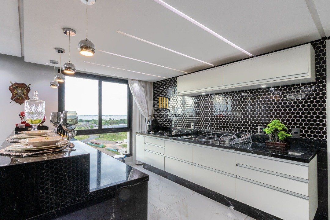Duplex para Venda - 128.73m², 3 dormitórios, sendo 1 suites, 3 vagas - Cristal