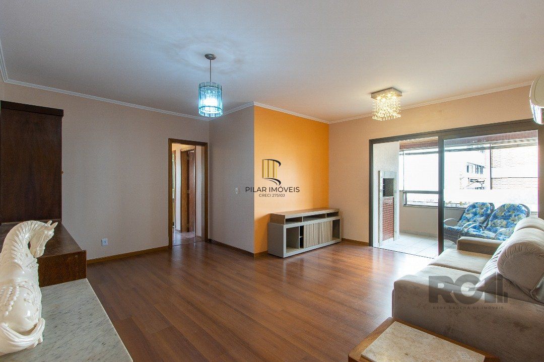 Apartamento 3 quartos, 1 suite, dependência, sacada com churrasqueira, 2 vagas - Bairro Menino Deus - Pilar Imóveis