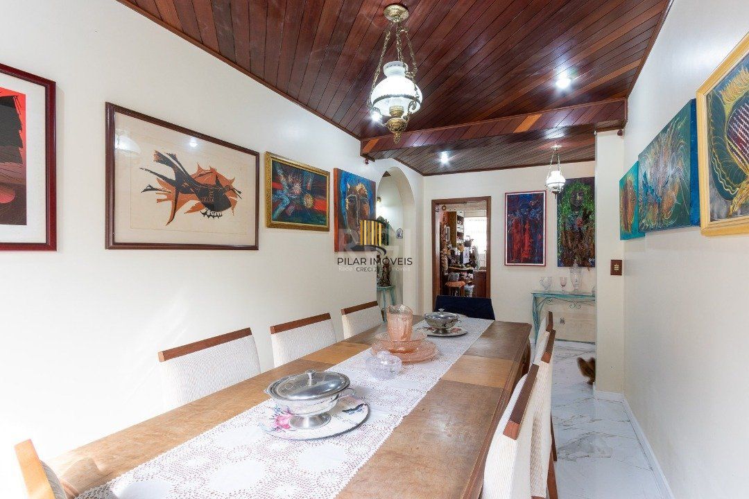 Casa Condominio para Venda - 386m², 3 dormitórios, sendo 2 suites, 2 vagas - Espirito Santo
