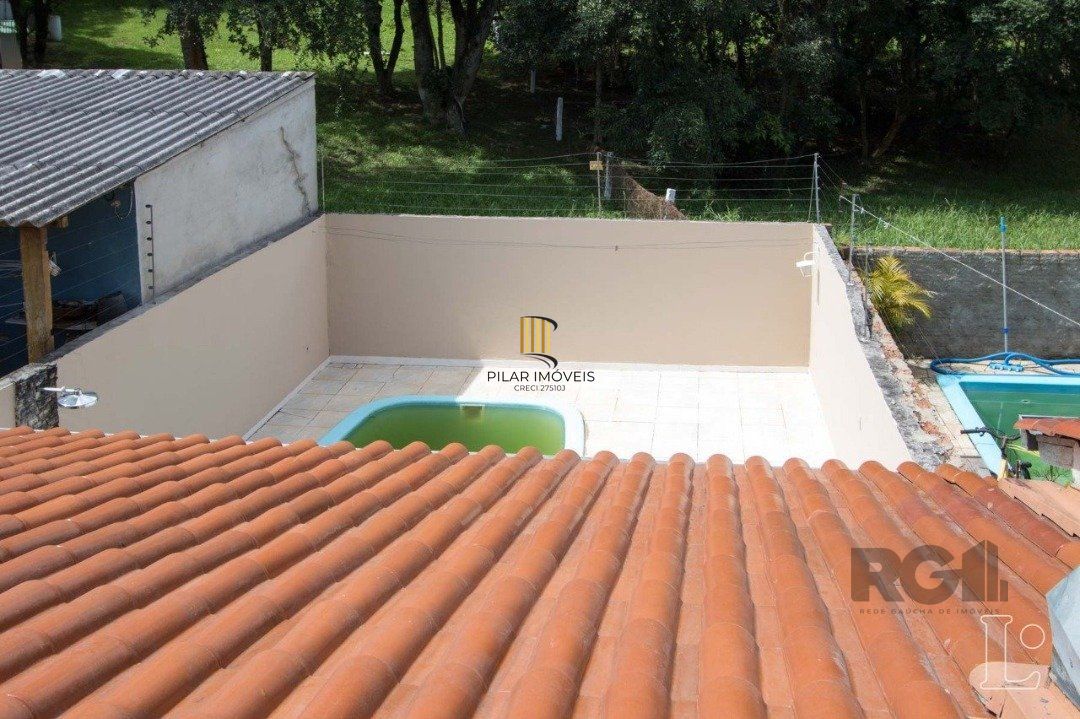 Casa 3 dormitórios no bairro Hípica