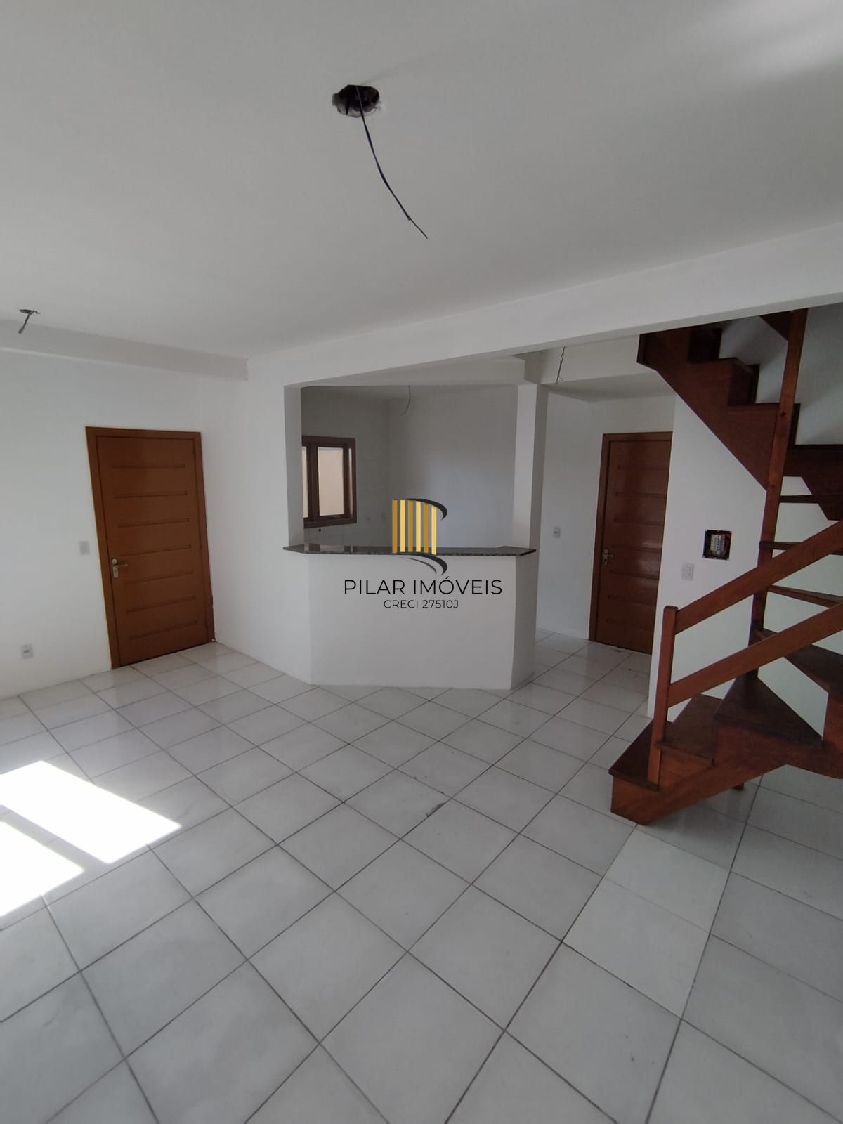Casa de condomínio, 2 dormitórios, 1 vaga, bairro Ipanema.