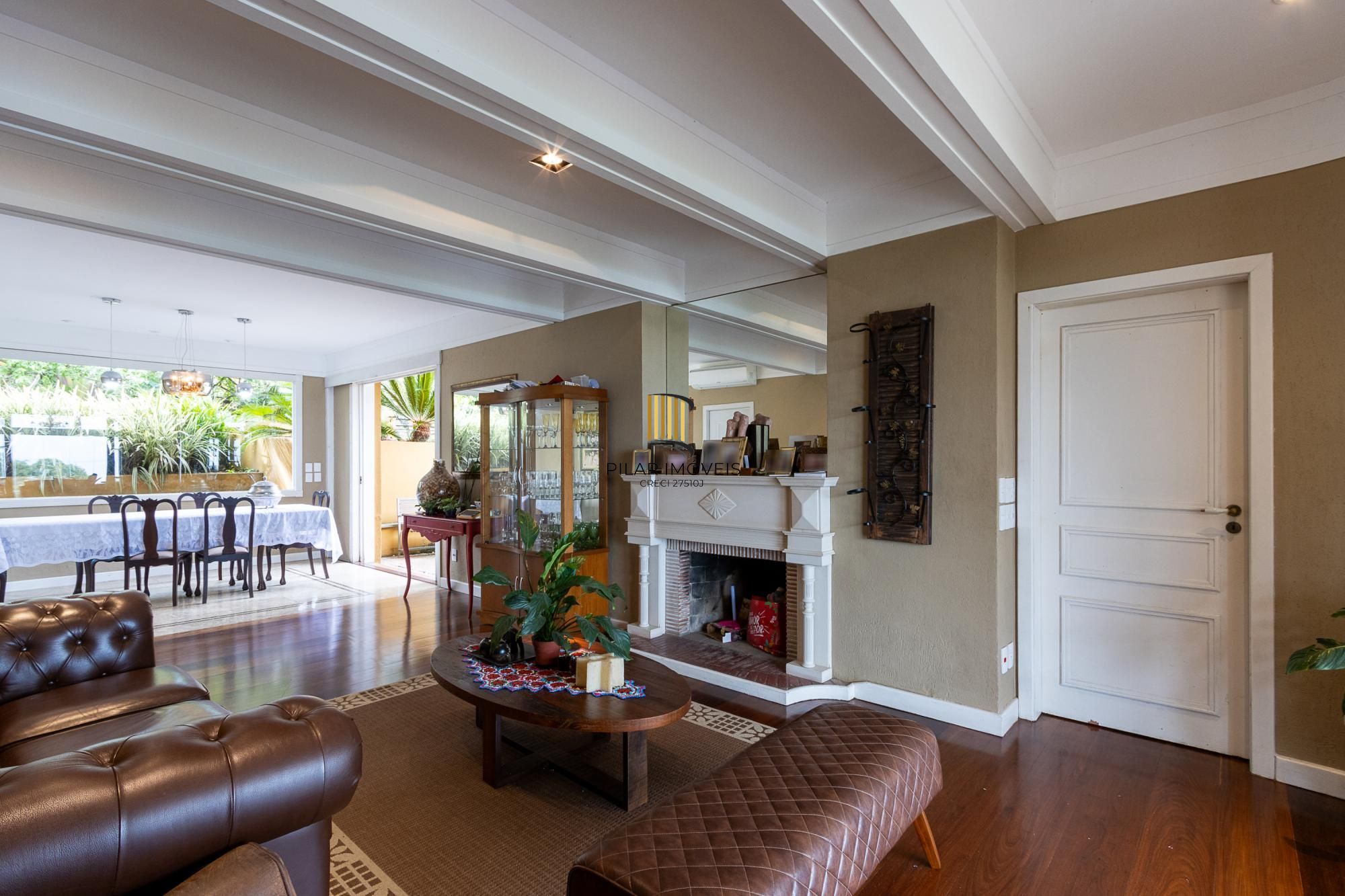 Casa 4 dormitórios no bairro Vila Conceição