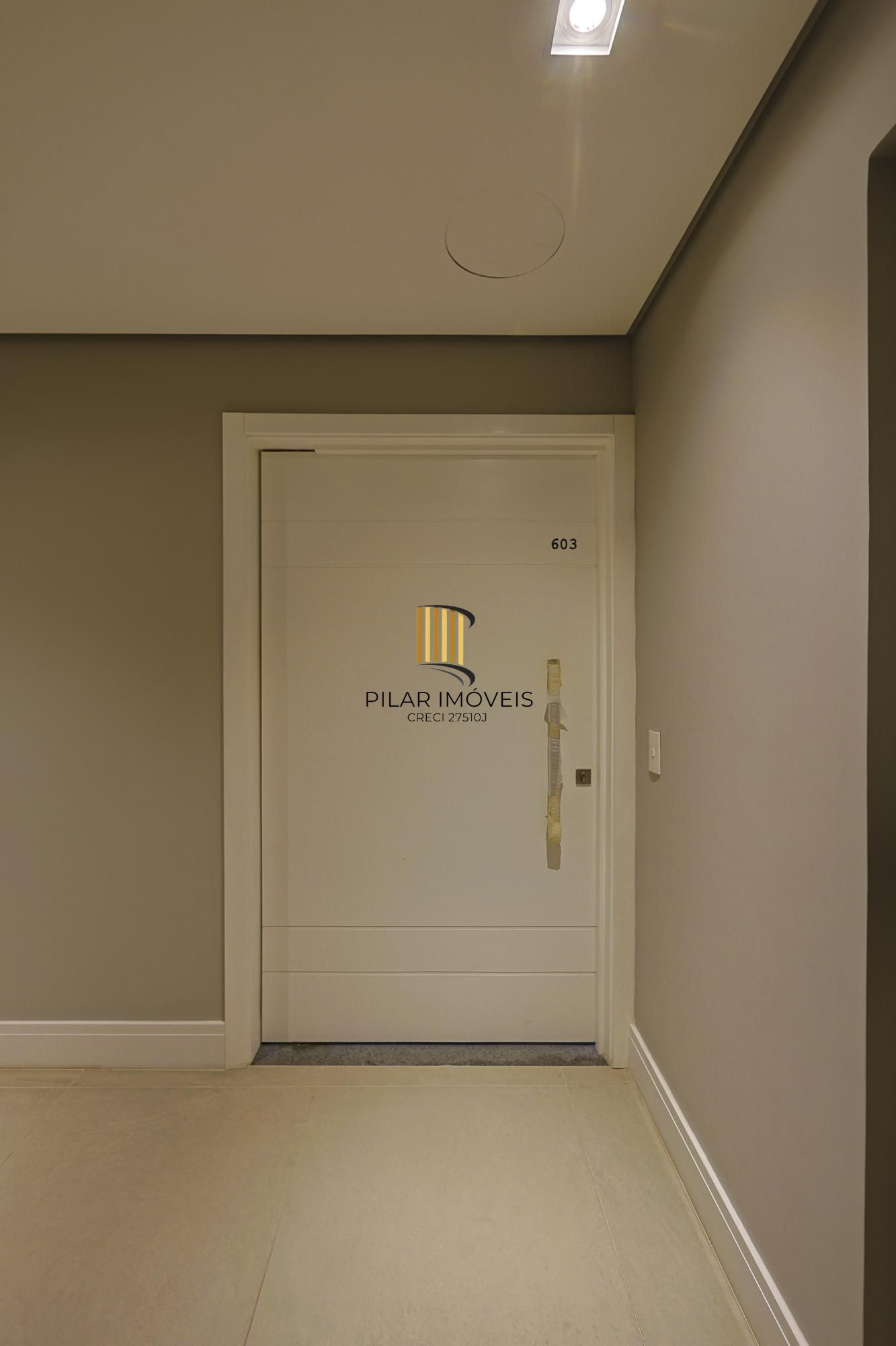 Apartamento com 217m² e 3 dormitórios no bairro Tristeza em PORTO ALEGRE para Comprar