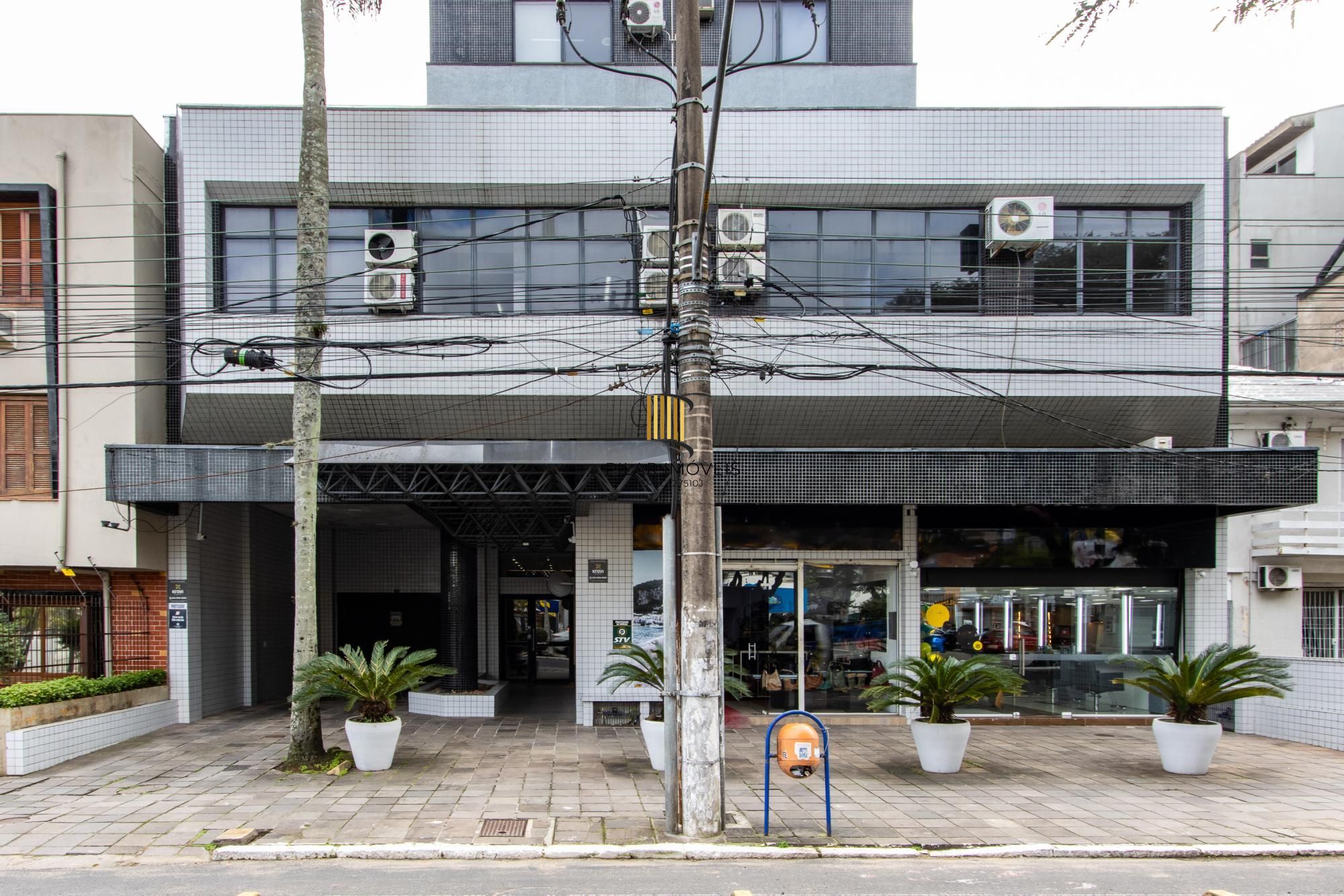 Sala comercial à venda no bairro Menino Deus – Edifício Comendador Luigi Gerace