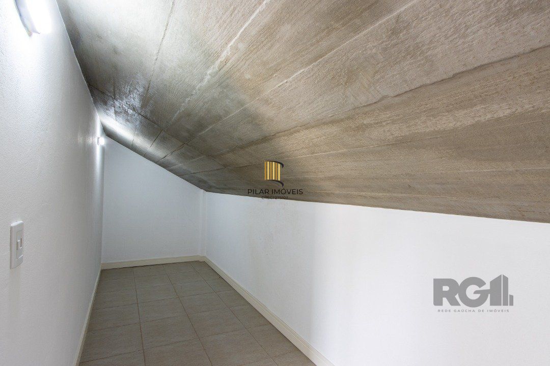 Casa mobiliada no Condomínio Las Rocas com 3 suítes,