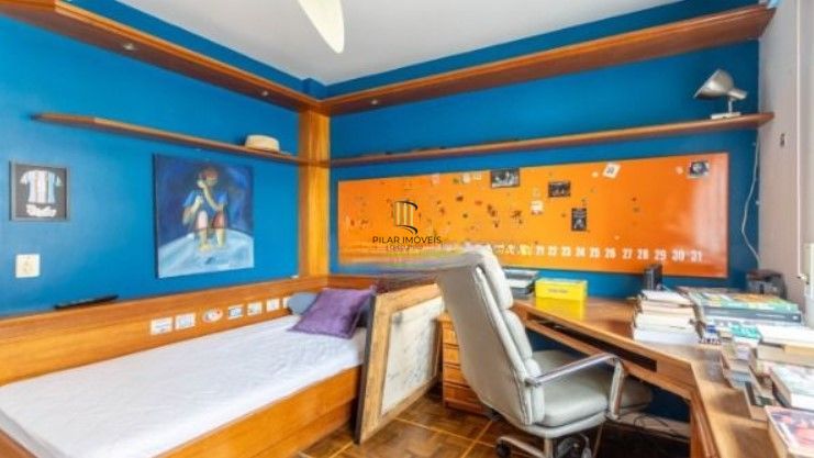 Apartamento amplo e bem localizado no Menino Deus!!