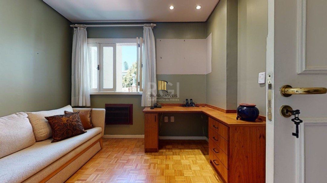 Casa para Venda - 130m², 3 dormitórios, sendo 1 suites, Cidade Baixa