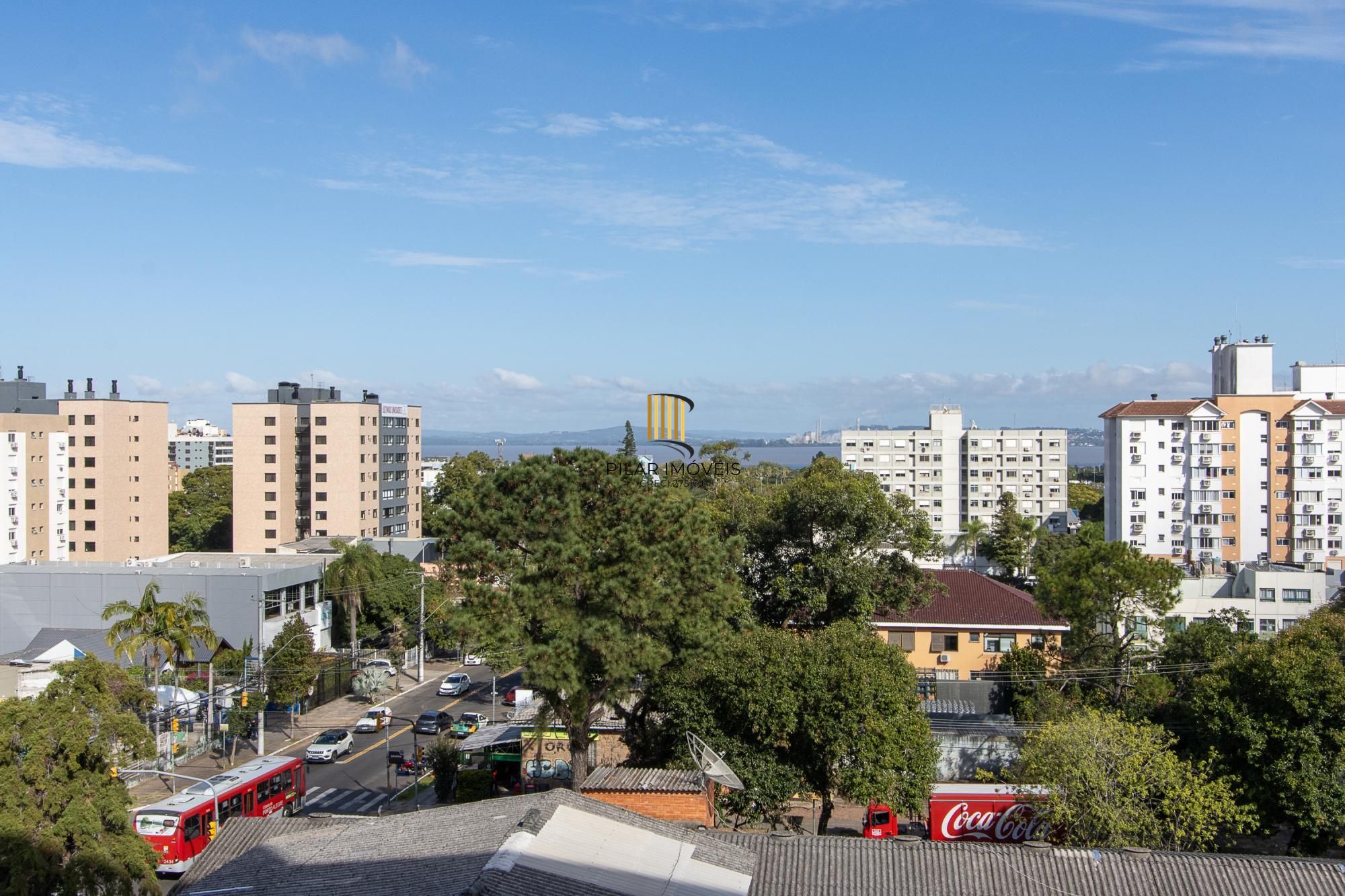 Apartamento com 2 dormitórios e 60m² à venda no bairro Tristeza