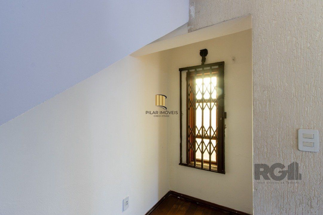 Casa para Venda - 205.5m², 3 dormitórios, sendo 2 suites, 3 vagas - Vila Nova
