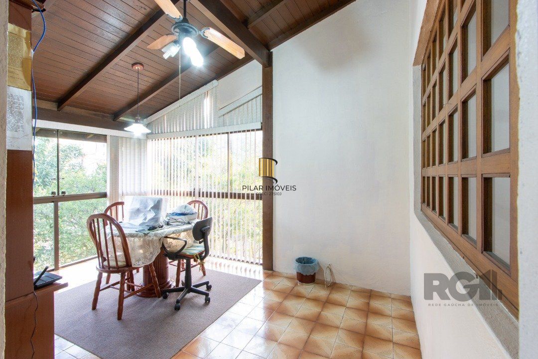 Casa 4 dormitórios no bairro Cristal