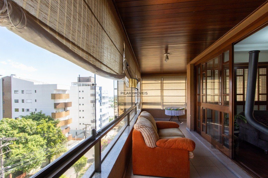 Apartamento 3 dormitórios no bairro Centro