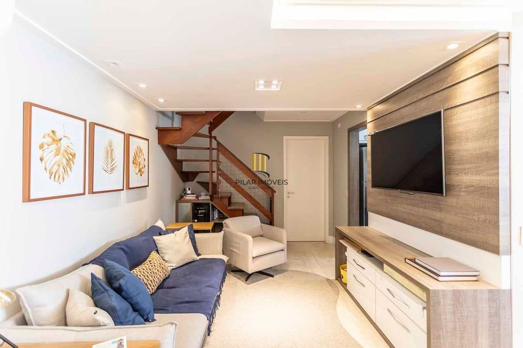 Cobertura semi mobiliada!