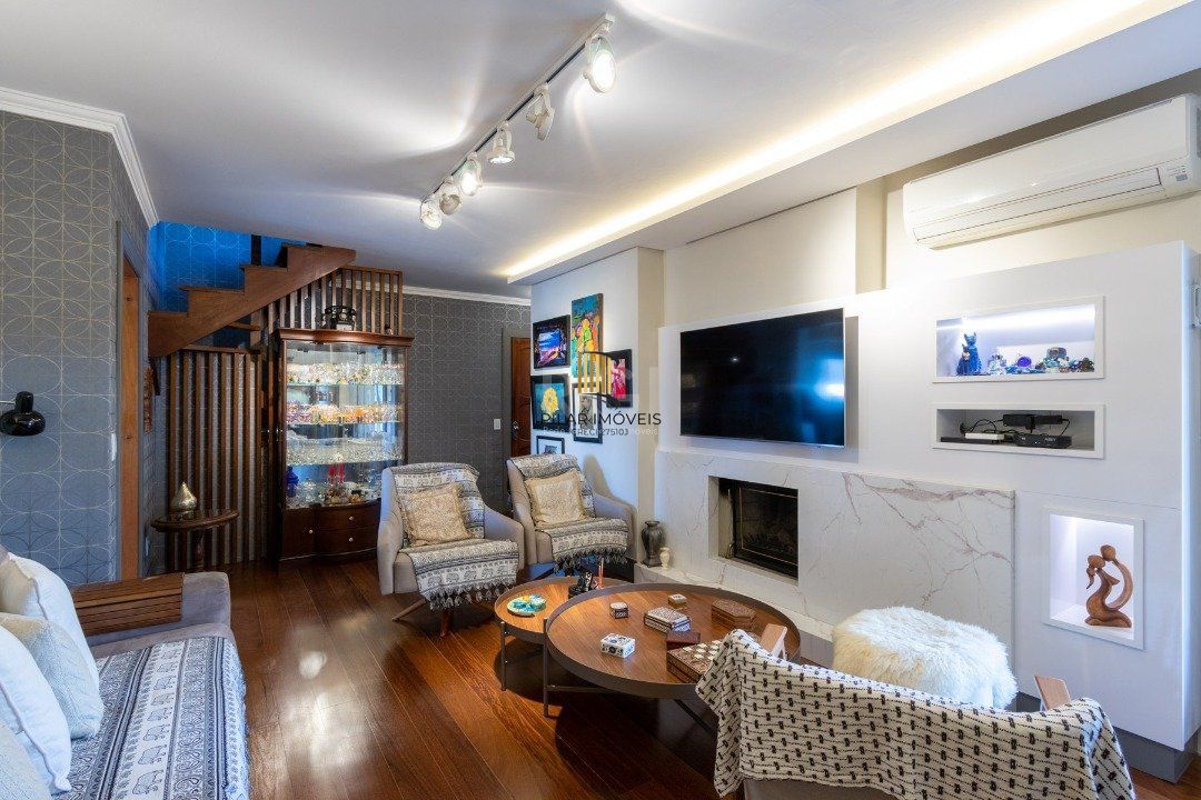 Cobertura para Venda - 234.17m², 3 dormitórios, sendo 1 suites, 2 vagas - Cristal