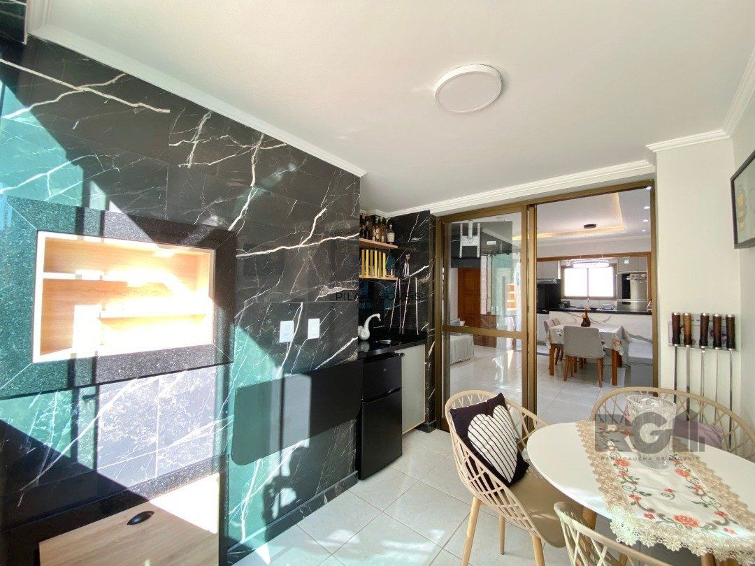 Apartamento 2 dormitórios no bairro Centro