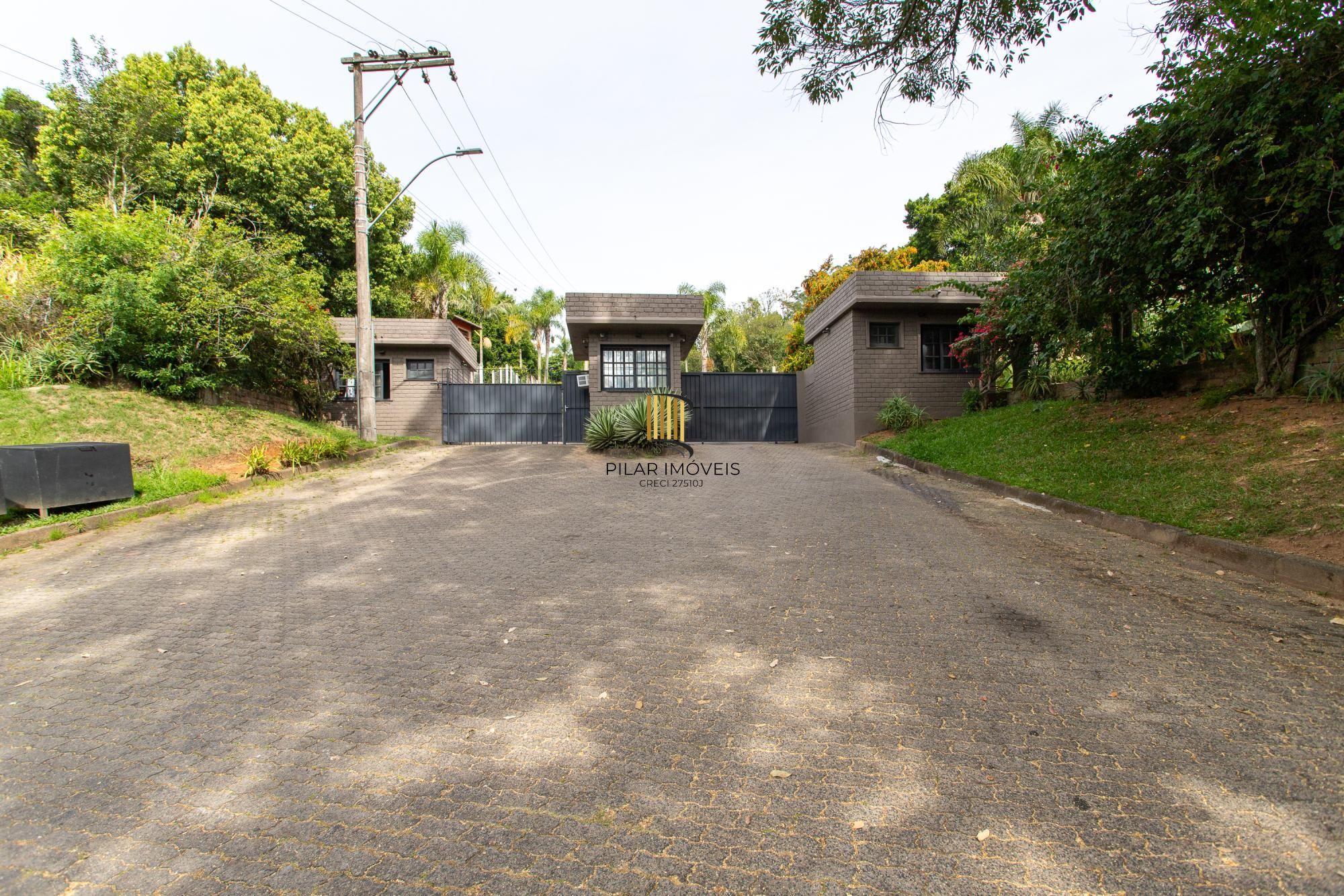 Casa em condomínio á venda com 6 dormitórios em Porto Alegre