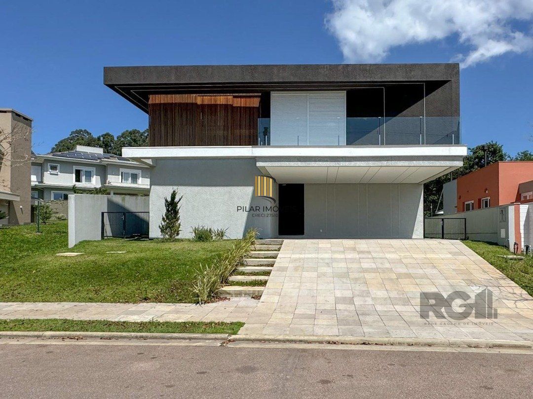 Casa Condominio para Venda - 300m², 4 dormitórios, sendo 4 suites, 2 vagas - Alphaville