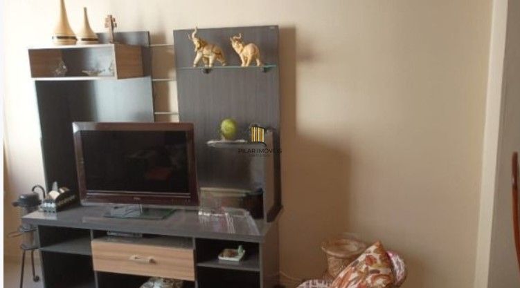 Apartamento 2 dormitórios desocupado à venda no bairro São João