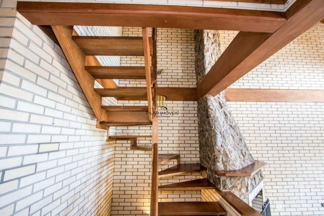 Sobrado à venda com  3 quartos, 1 suite, 4 vagas de garagem - Vila Conceição